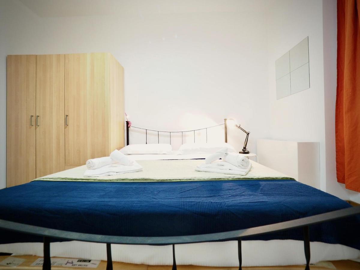 Apartment Dimora Sottoripa Di Fronte Acquario - Genovabnb It Genoa